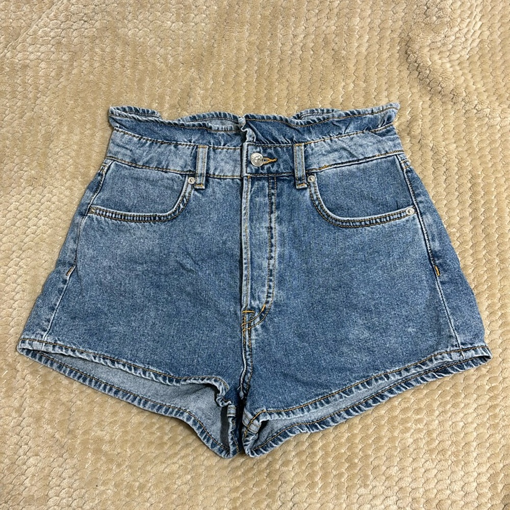 Short blue Jean